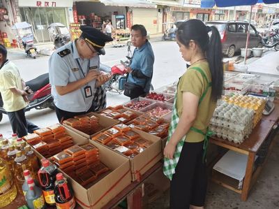 縣市場監(jiān)督管理局開展中秋月餅專項檢查 守護(hù)佳節(jié)“舌尖安全”